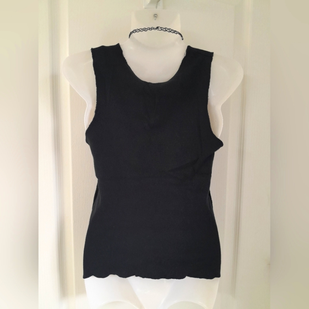 Really Rare Gothic Sleevless Black Top "What Are Girls Made Of?" - Picture 2 of 4